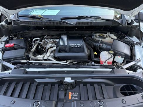 Used 2023 Chevrolet Silverado 1500 LT AWD/4WD image 14