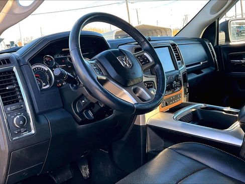 Used 2017 RAM 1500 Laramie w/ Convenience Group image 18