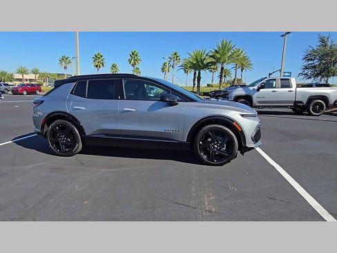 New 2026 Chevrolet Equinox EV RS image 24