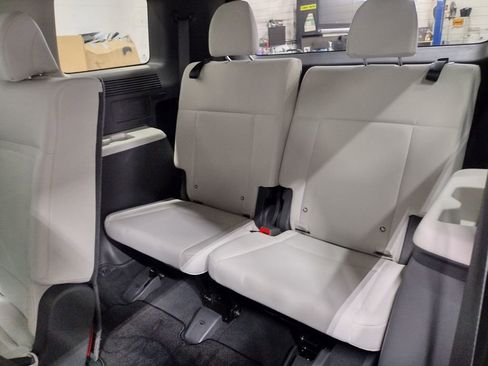 Used 2025 Hyundai Santa Fe SE image 27