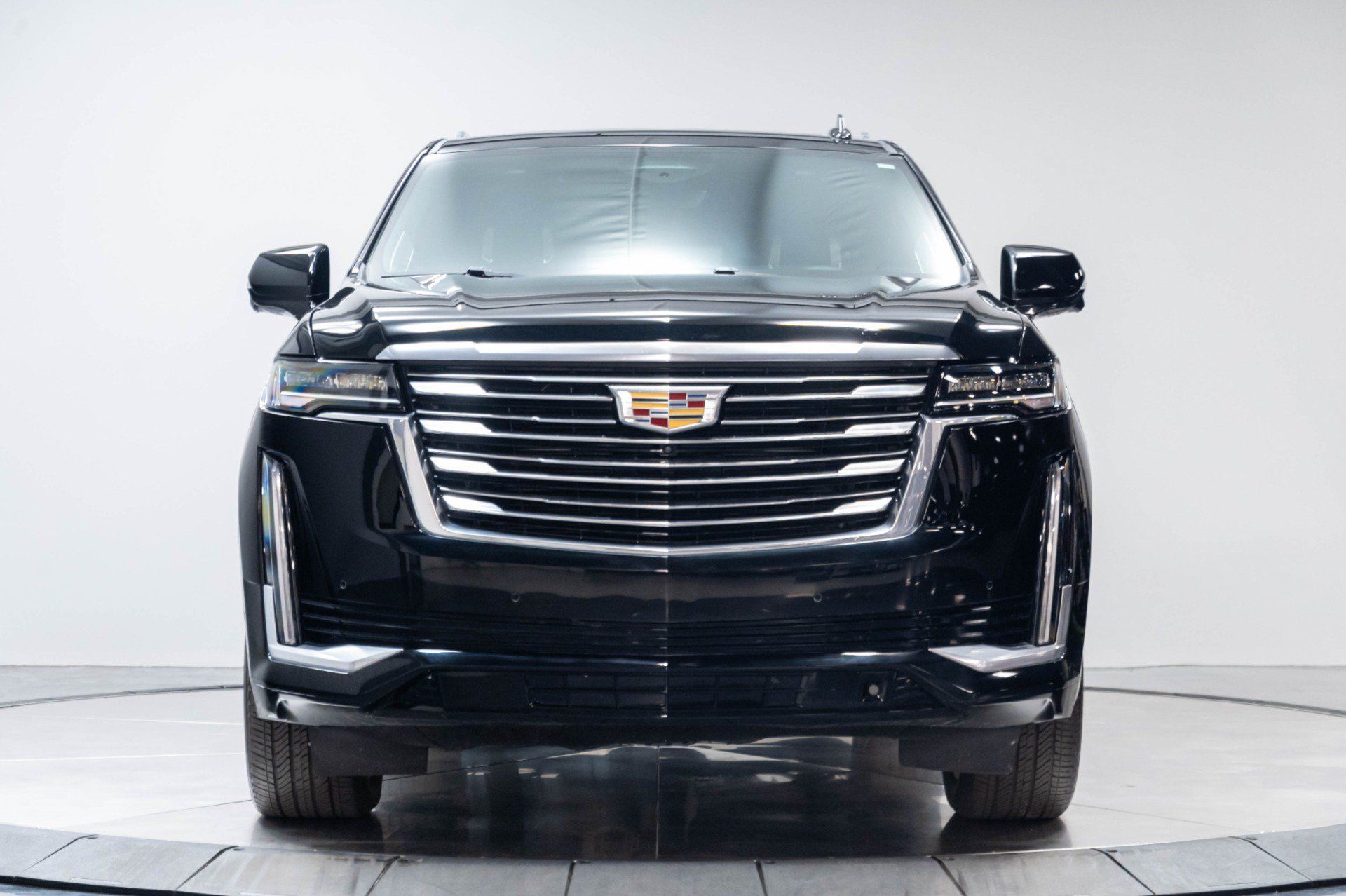 Used 2024 Cadillac Escalade Premium Luxury Platinum AWD/4WD image 36