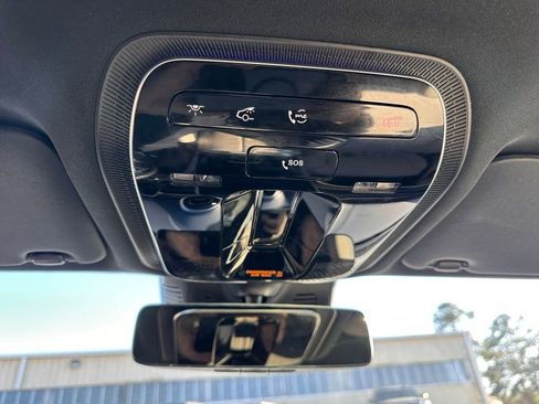 Used 2024 Mercedes-Benz GLC 300 GLC 300 image 33