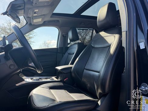 Used 2022 Ford Explorer Limited w/ Limited Technology Package image 10