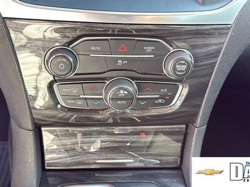 Used 2019 Chrysler 300 Touring w/ Sport Appearance Package RWD image 23
