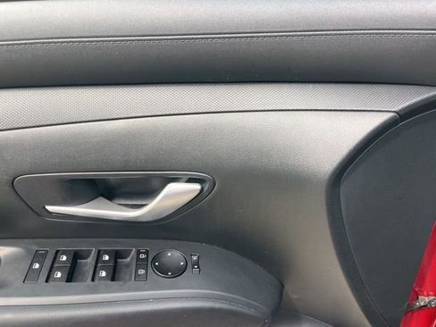 Used 2025 Hyundai Tucson SEL image 12