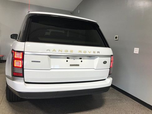 Used 2014 Land Rover Range Rover Supercharged AWD/4WD image 4