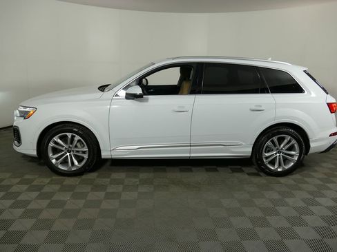 Used 2025 Audi Q7 3.0T Prestige AWD/4WD image 4