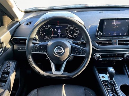 Used 2020 Nissan Altima 2.5 S image 5