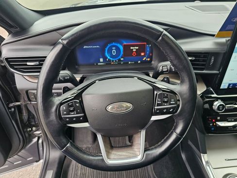 Certified 2021 Ford Explorer Platinum w/ Equipment Group 601A AWD/4WD image 21