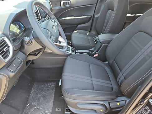 New 2026 Hyundai Venue SEL FWD image 4