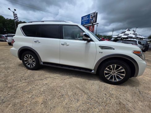 Used 2018 Nissan Armada SL w/ Premium Package RWD image 4