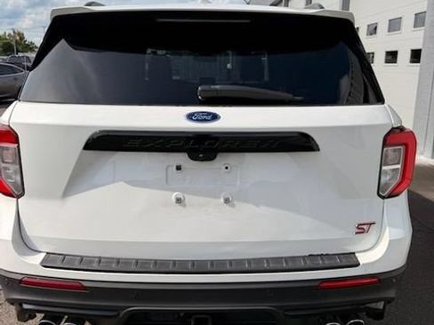 Used 2020 Ford Explorer ST w/ Premium Technology Package AWD/4WD image 10