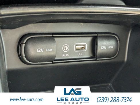 Used 2017 Kia Sorento SX image 29