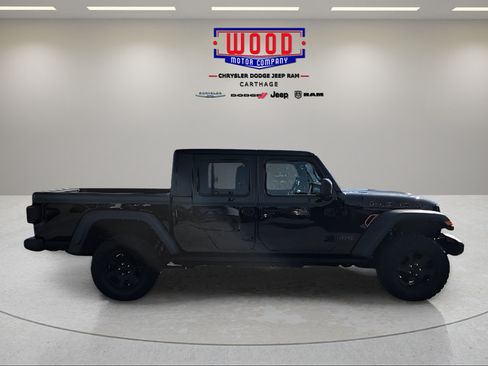 Used 2023 Jeep Gladiator Mojave w/ LED Lighting Group AWD/4WD image 2