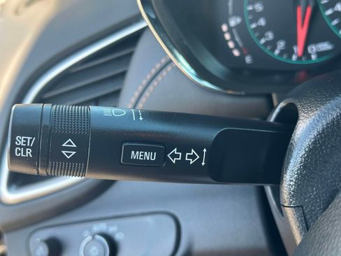 Certified 2022 Chevrolet Trax LT w/ LT Convenience Package image 19