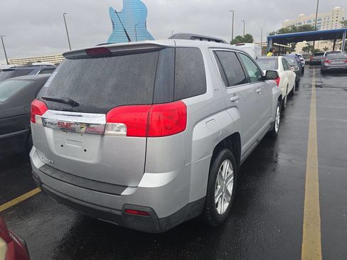 Used 2011 GMC Terrain SLE image 8