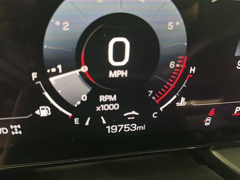 Used 2025 GMC Terrain Elevation image 12