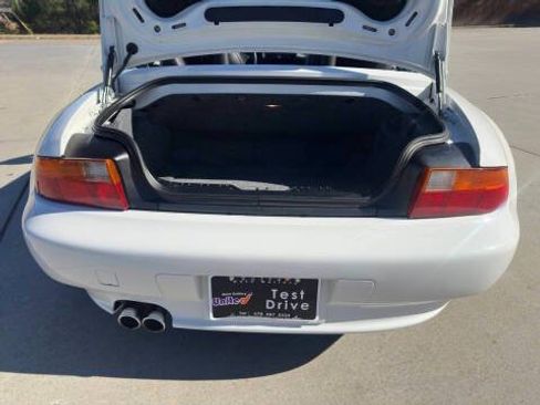 Used 1999 BMW Z3 2.5i RWD image 16