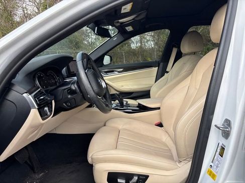 Used 2019 BMW 530i image 6