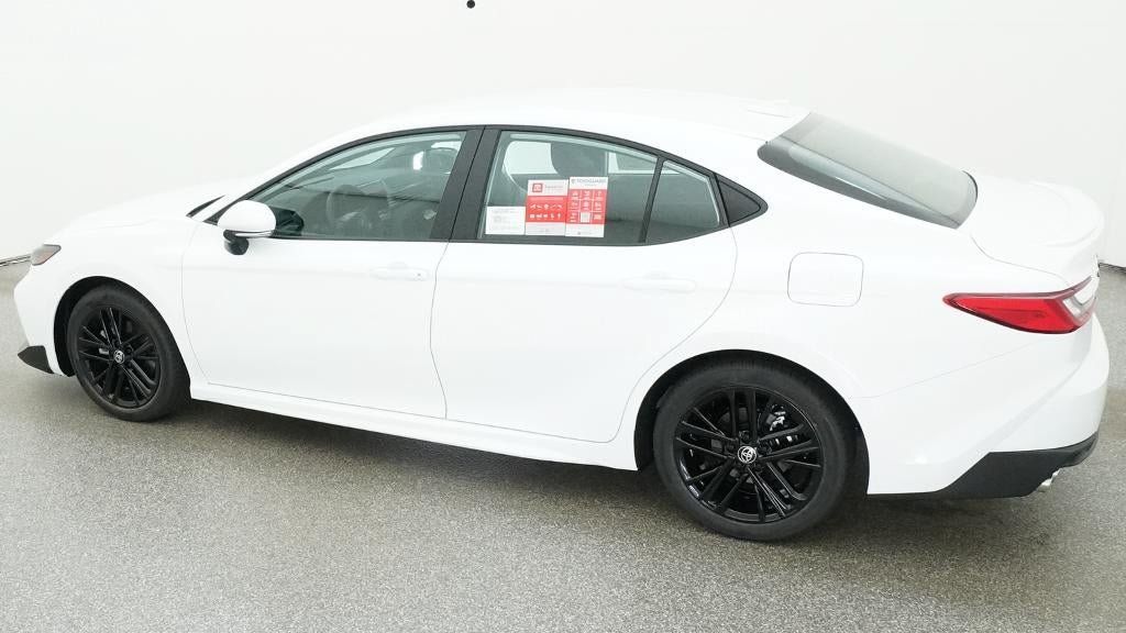 New 2026 Toyota Camry SE FWD image 4