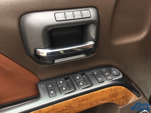 Used 2016 Chevrolet Silverado 3500 High Country w/ Duramax Plus Package image 27