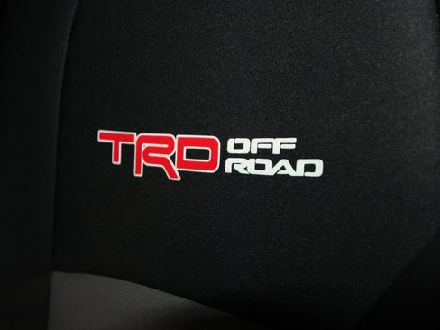 Used 2025 Toyota Tacoma TRD Off-Road AWD/4WD image 19