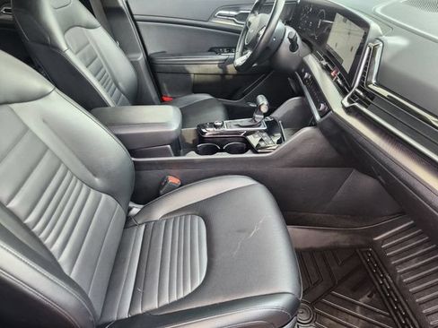 Used 2024 Kia Sportage SX FWD image 11