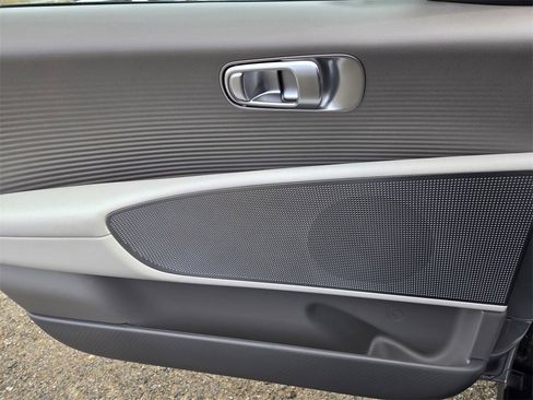 Used 2023 Hyundai Ioniq 6 SEL image 25