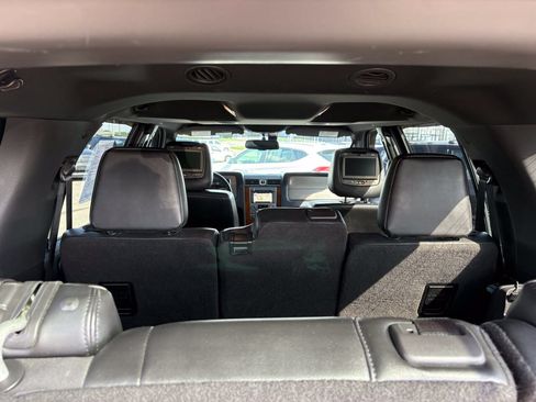 Used 2012 Lincoln Navigator 2WD image 14