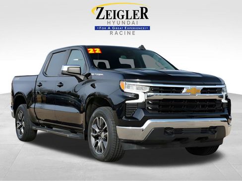 Used 2022 Chevrolet Silverado 1500 LT image 1