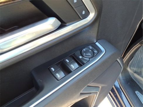 Used 2025 GMC Sierra 2500 SLE w/ SLE Value Package; image 21