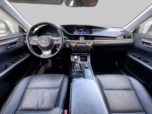 Used 2016 Lexus ES 350 w/ Premium Package w/Wood Trim FWD image 15