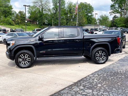 Used 2022 GMC Sierra 1500 AT4 w/ AT4 Premium Package image 3