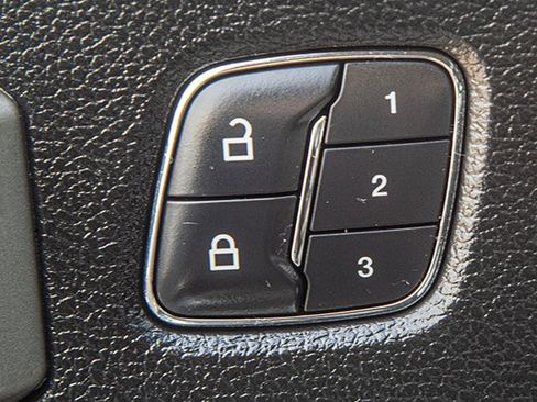 Used 2018 Ford F150 Lariat AWD/4WD image 17