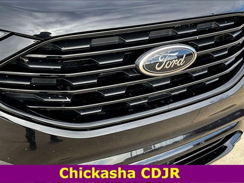 Used 2023 Ford Edge SE w/ Black Appearance Package image 29