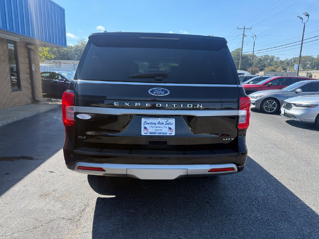 Used 2023 Ford Expedition Max XLT AWD/4WD image 10