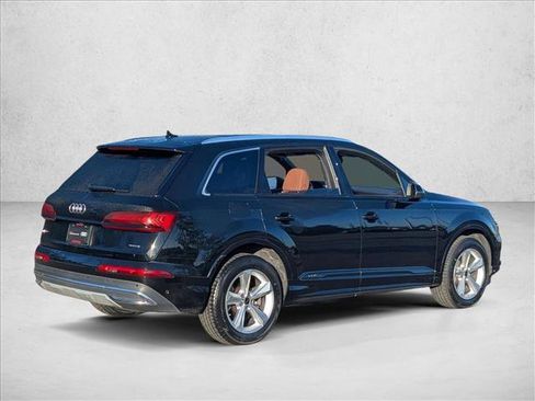 Used 2023 Audi Q7 3.0T Premium w/ Convenience Package AWD/4WD image 5