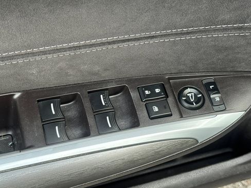 Used 2019 Acura TLX w/A-Spec Pkg image 12