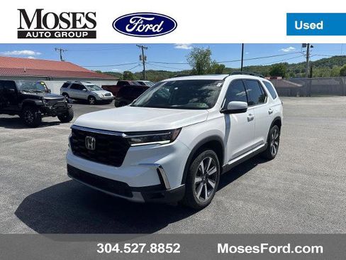 Used 2024 Honda Pilot Touring image 1