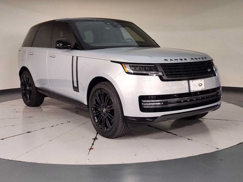 Used 2025 Land Rover Range Rover SE AWD/4WD image 7