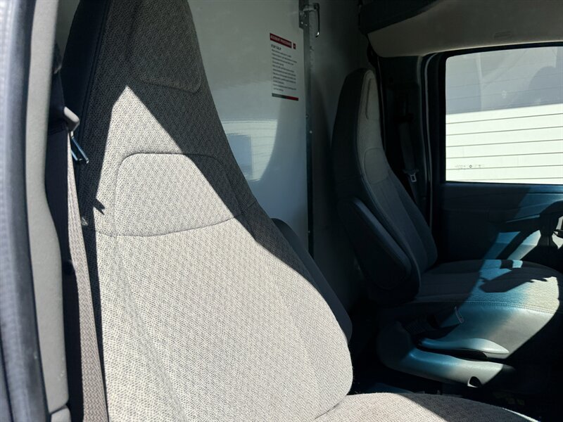 Used 2023 Chevrolet Express 3500 w/ Power Convenience Package RWD image 8
