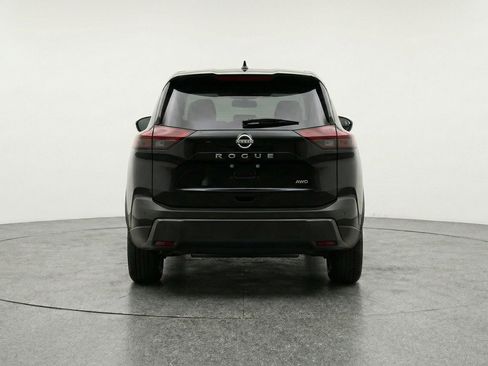Used 2025 Nissan Rogue SV AWD/4WD image 7