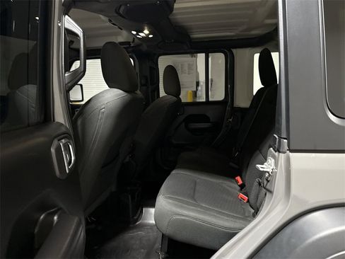 Used 2021 Jeep Wrangler Unlimited Sport image 22