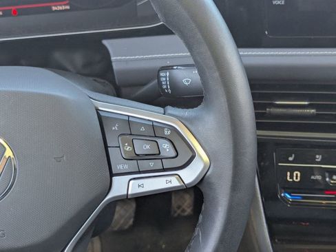 Used 2025 Volkswagen Jetta SEL image 21