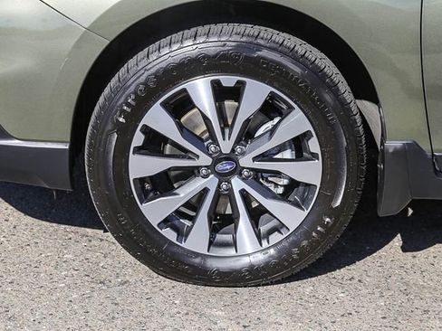 Used 2017 Subaru Outback 3.6R Limited AWD/4WD image 11