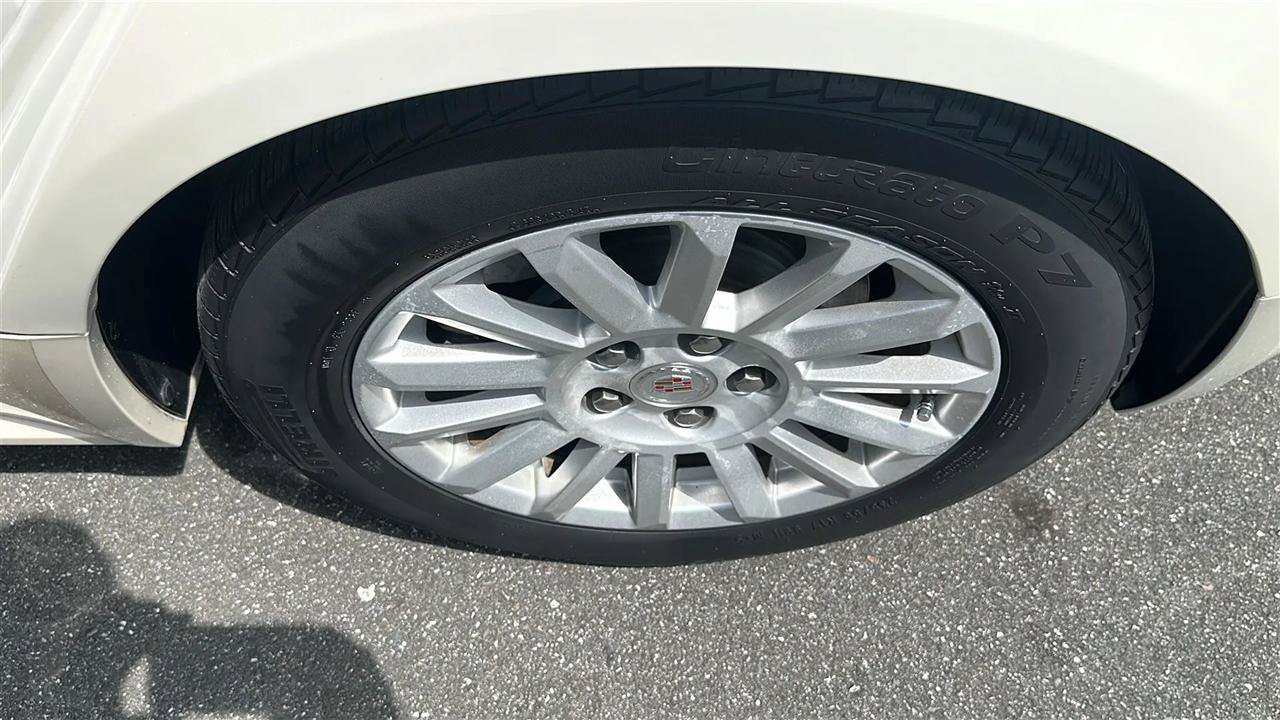 Used 2013 Cadillac CTS Luxury RWD image 17