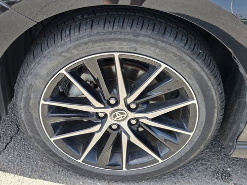 Used 2024 Toyota Camry SE image 16