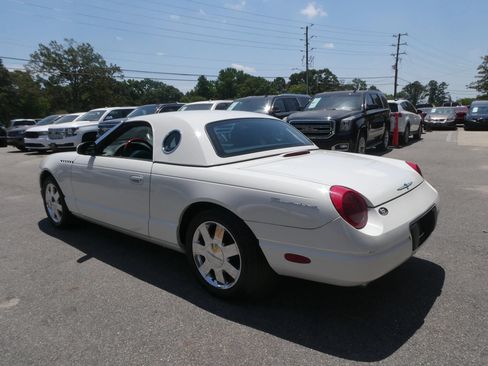 Used 2002 Ford Thunderbird RWD image 8