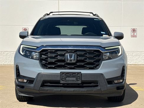 Used 2023 Honda Passport EX-L image 3
