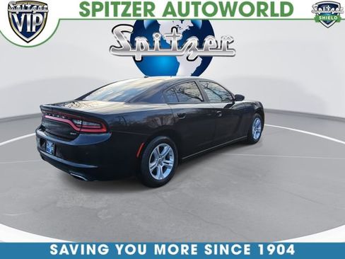 Used 2018 Dodge Charger SXT image 8